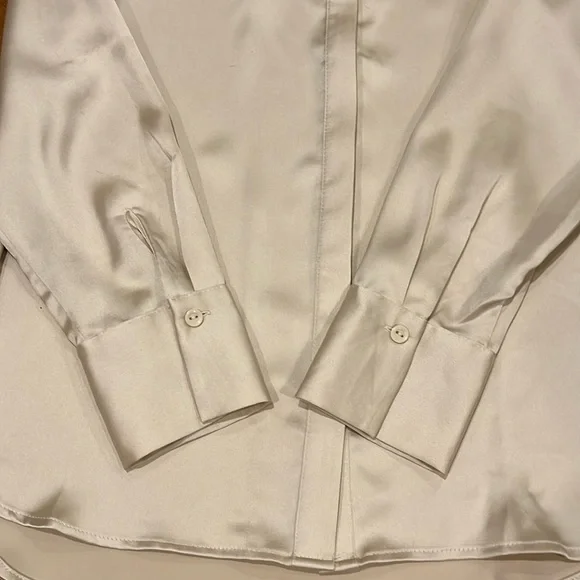 RACHEL ZOE BRAND NEW,NO TAGS JUST ATTACHED EXTRA BUTTON  LONG SLEEVE BlOUSE SZ.M - Picture 16 of 16